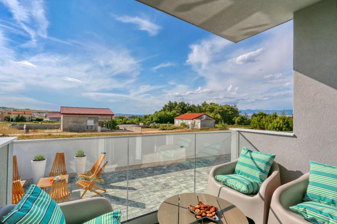 Luxury Apartments Hills Вир Екстериор снимка