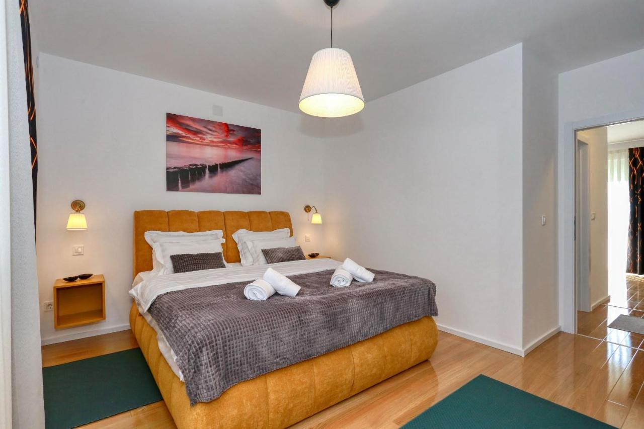 Luxury Apartments Hills Вир Екстериор снимка