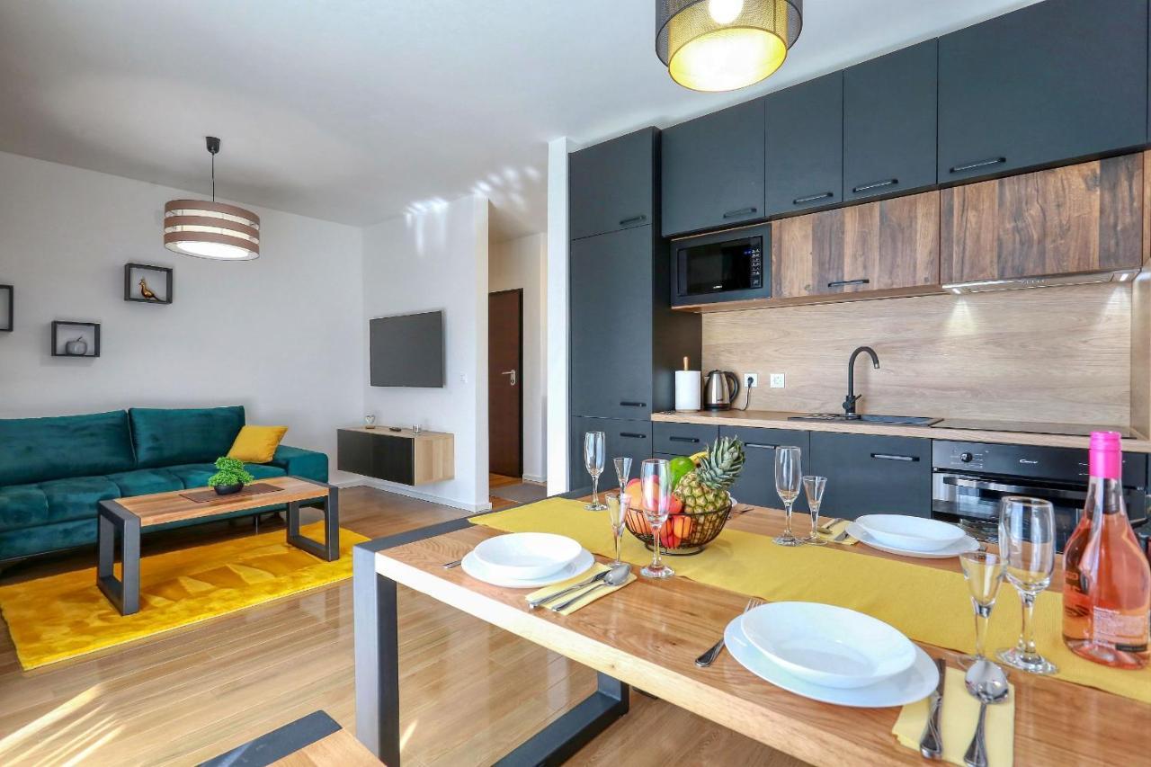 Luxury Apartments Hills Вир Екстериор снимка